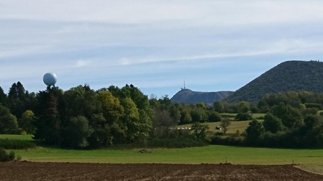Sejour Au Coeur Des Volcans Saint-Ours  Εξωτερικό φωτογραφία